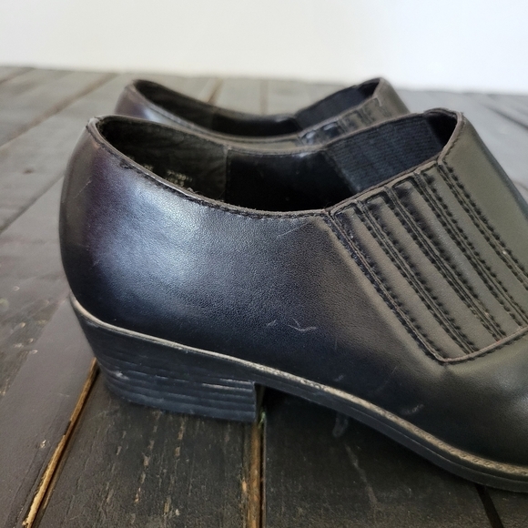 Faded Glory Vintage Black Low Top Booties Pointed Toe Lynette Women's 6 Western - Picture 2 of 10